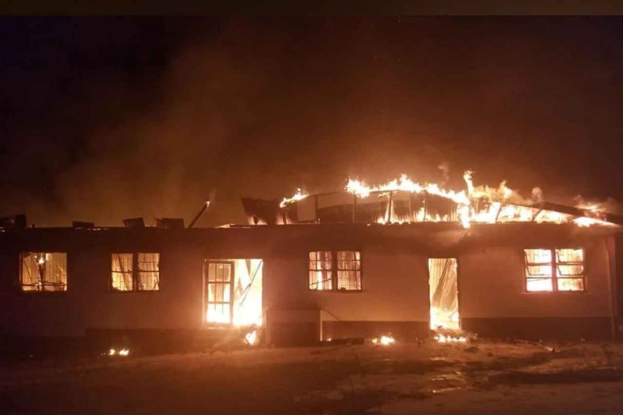Incendio deja 19 niños muertos en una escuela de Guyana