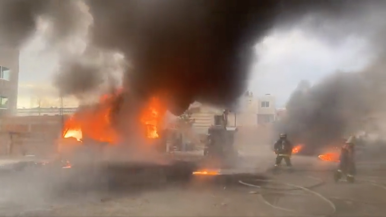 Explosión en Cholula, Puebla: Tanque se incendia y deja un muerto y un herido