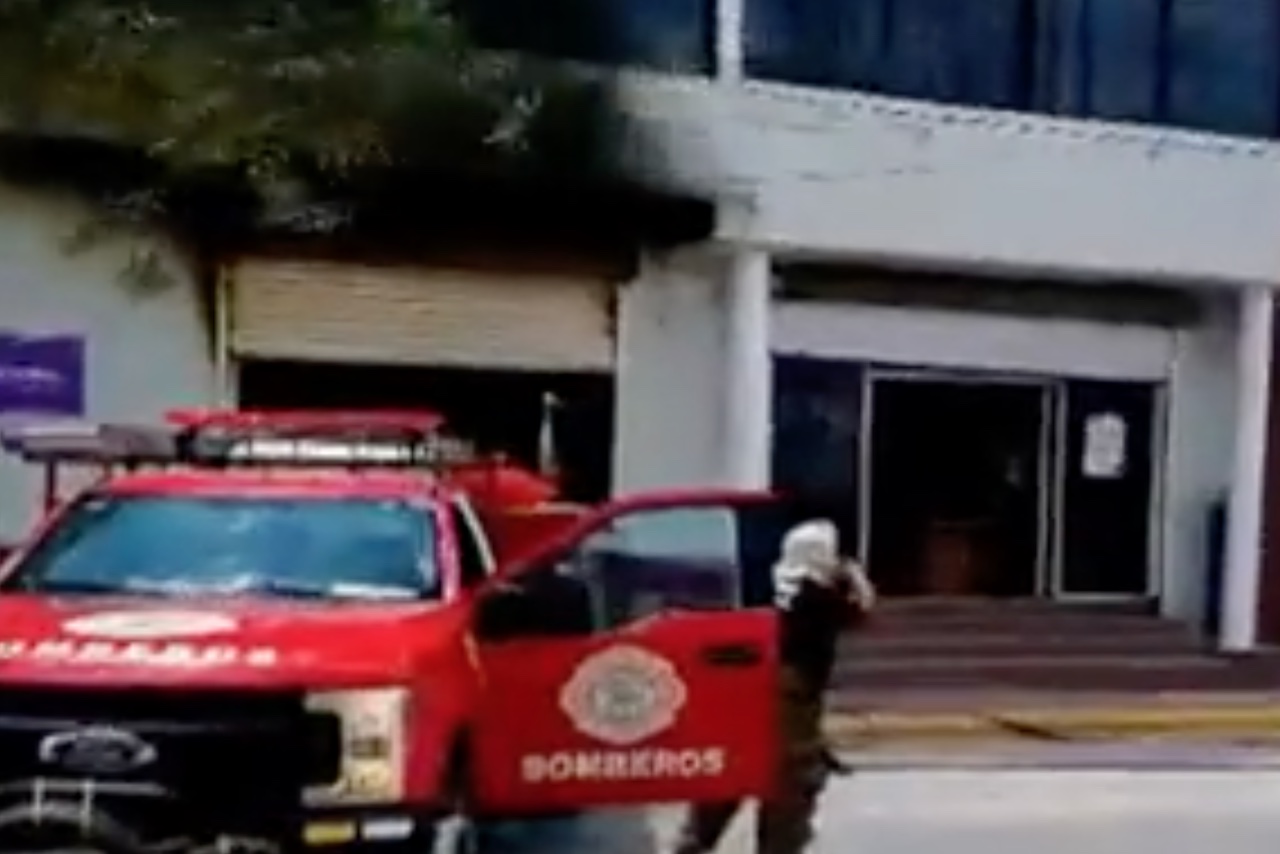 Incendio en Monclova consume oficina del Instituto Electoral de Coahuila
