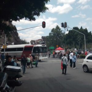 ‘Hasta encontrarlos’: colectivos marchan en CDMX para exigir labores de búsqueda de desaparecidos