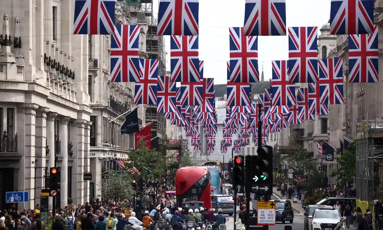 Ministro de Seguridad británico defiende nuevas leyes antiprotesta antes de la coronación