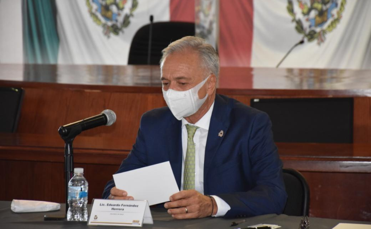 Exsecretario de Salud de Chihuahua es procesado por uso ilegal de atribuciones