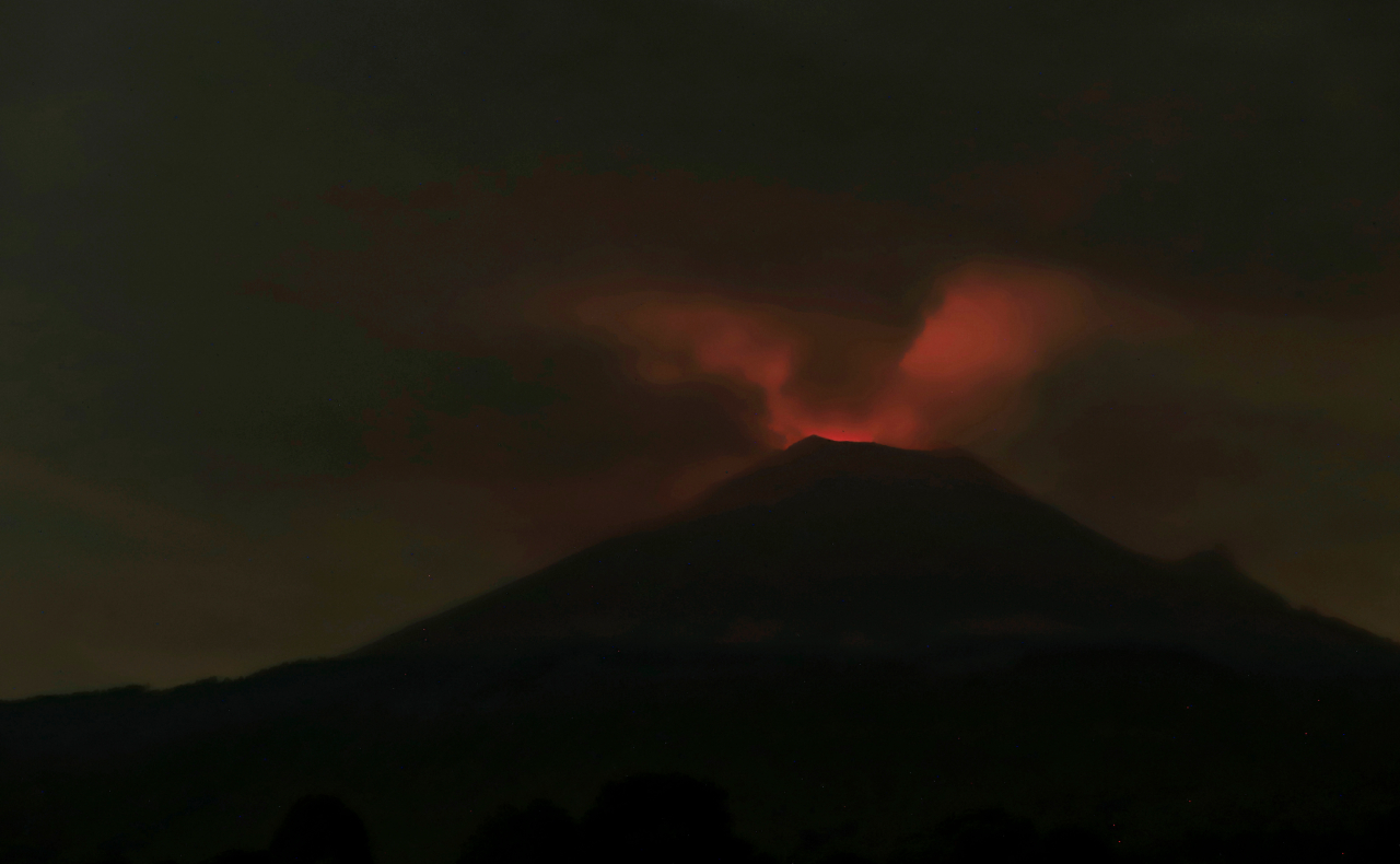 Embajada de EU emite una alerta por la actividad del volcán Popocatépetl