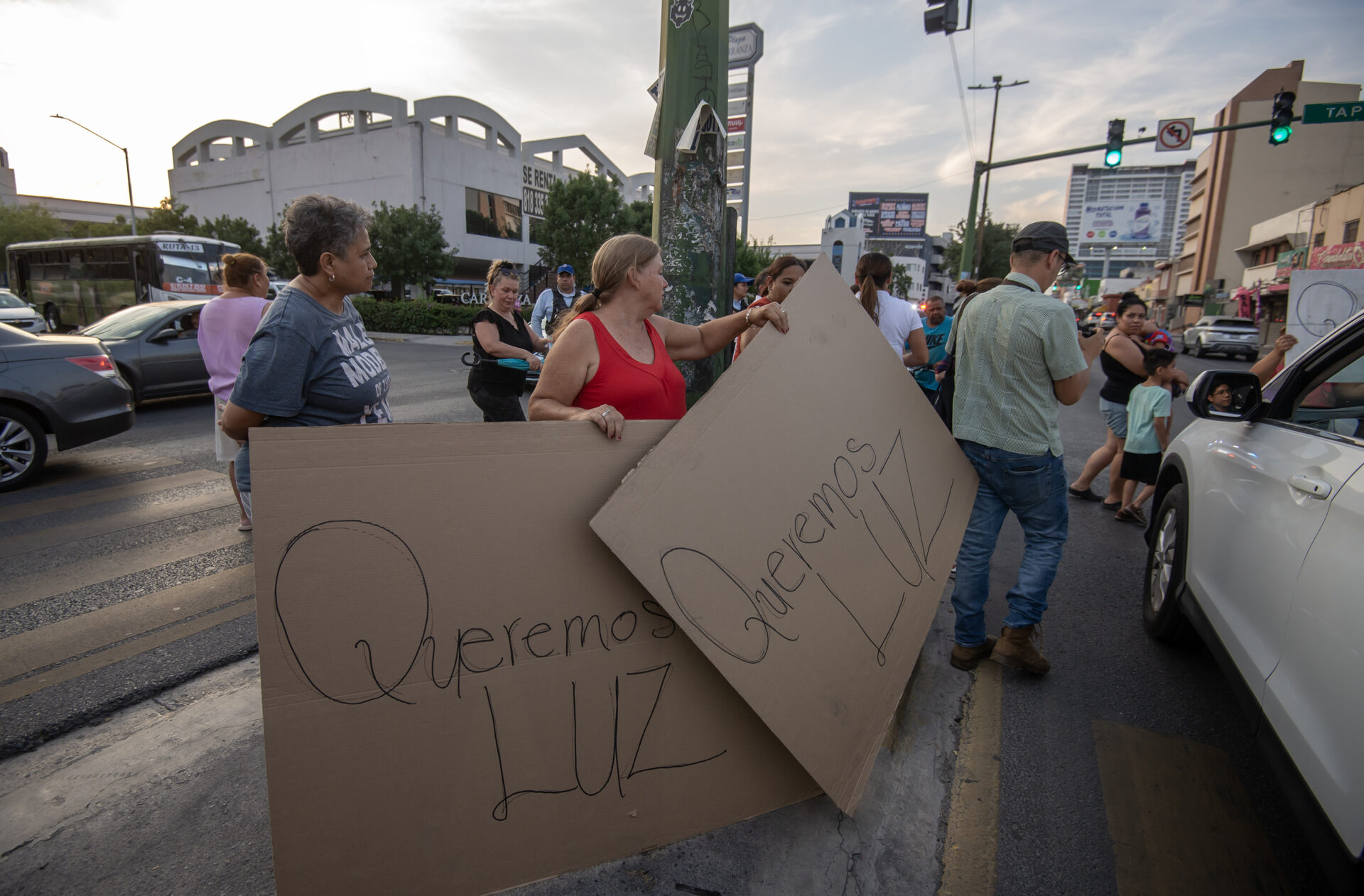 Nuevo León, escenario de protestas por apagones en medio de la ola de calor