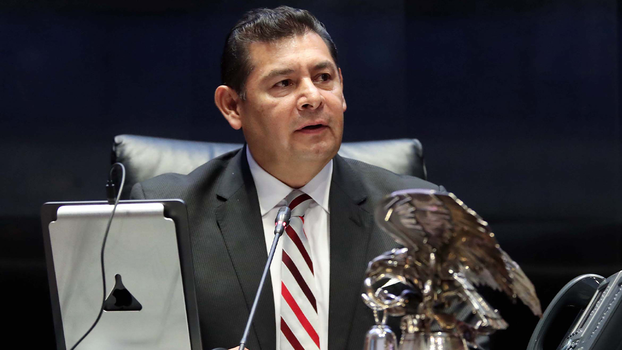 Alejandro Armenta alista renuncia al Senado para ir por candidatura en Puebla