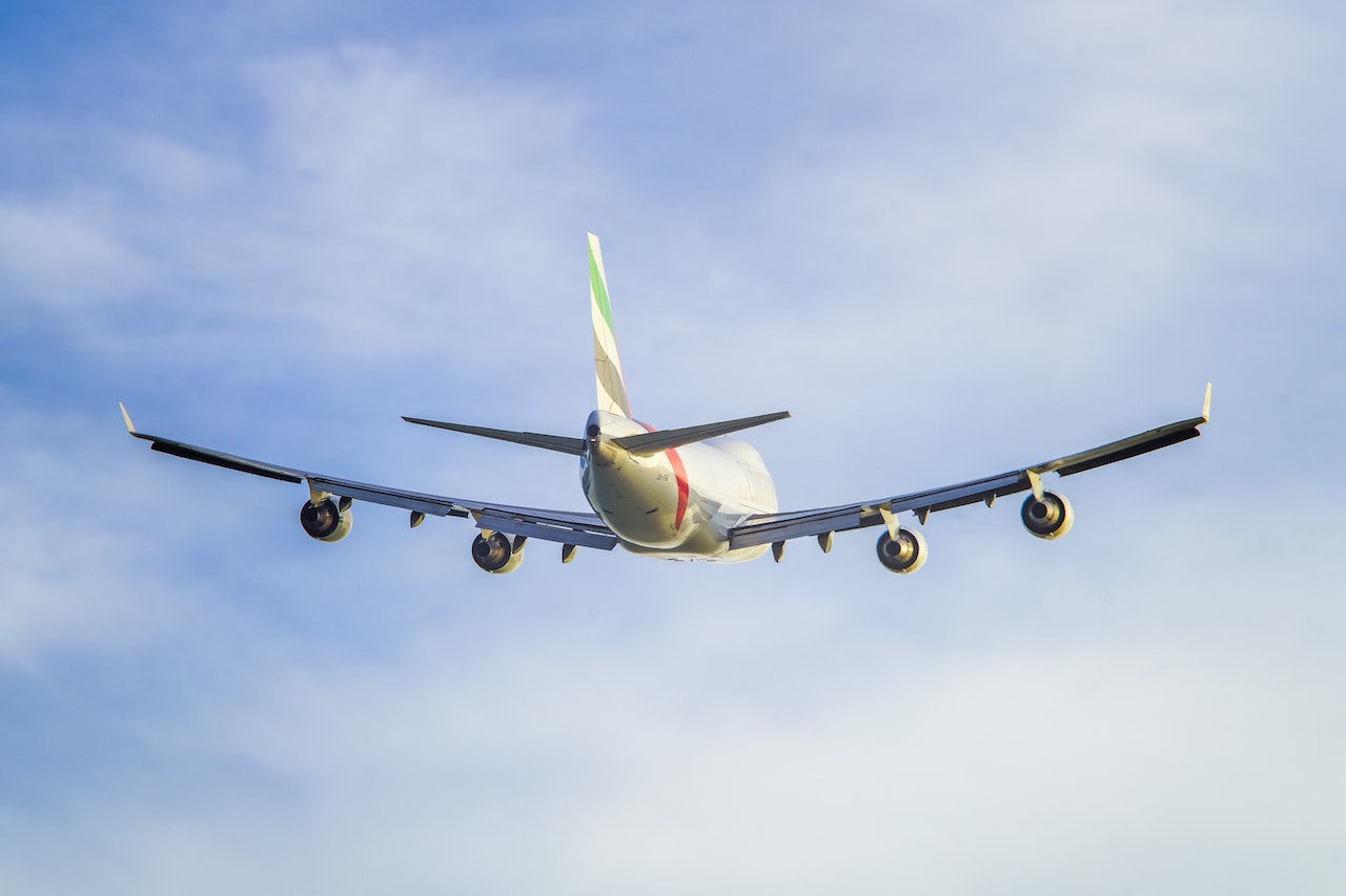 Asociaciones en Europa denunciarán a 17 aerolíneas por greenwashing
