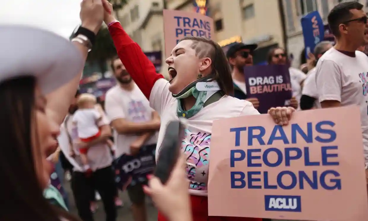 Los ataques contra estadounidenses LGBTQ+ ensombrecen el mes del Orgullo
