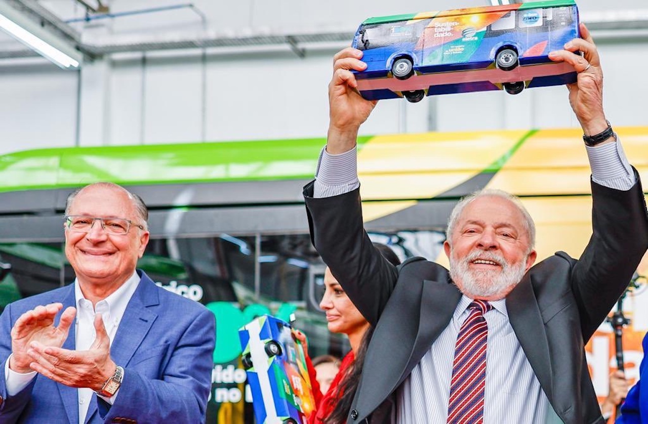 Brasil inaugura su mayor fábrica de autobuses eléctricos