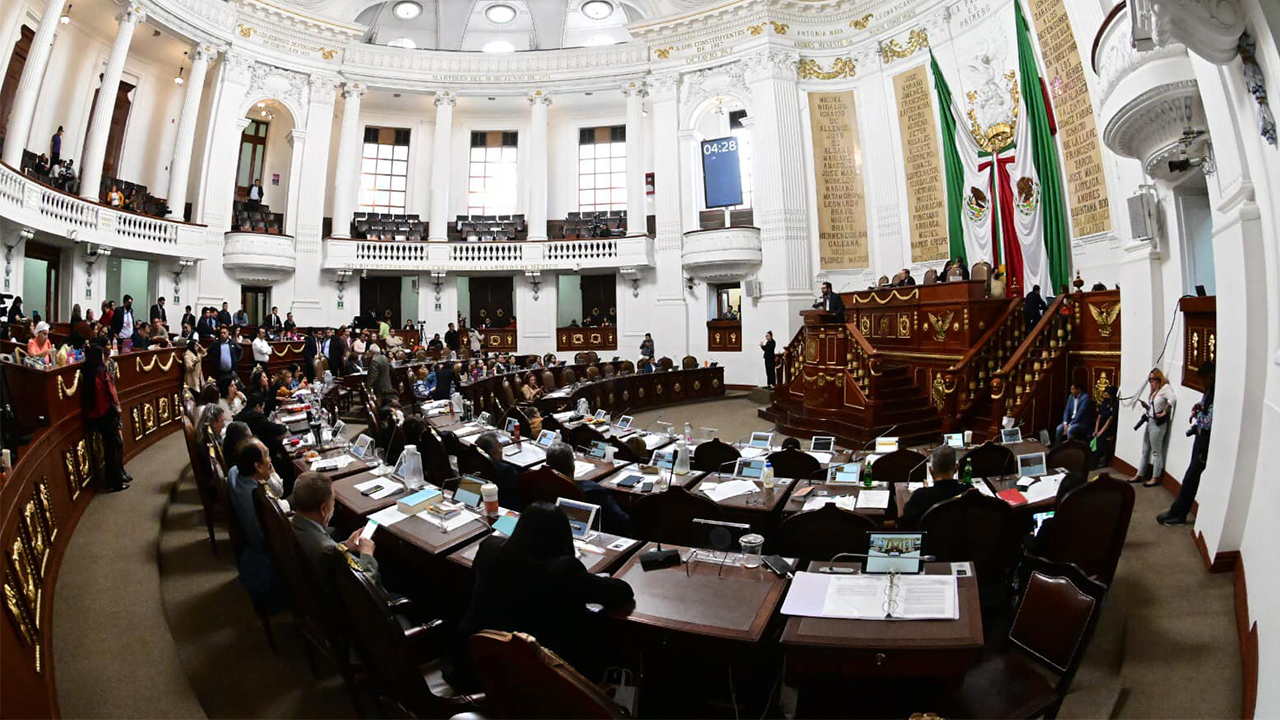 Alcaldes de Cuajimalpa y Álvaro Obregón notifican al Congreso de licencias
