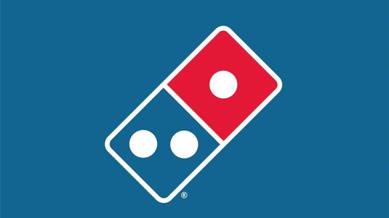 Por discriminación, multan a dueña de Domino’s Pizza en EU