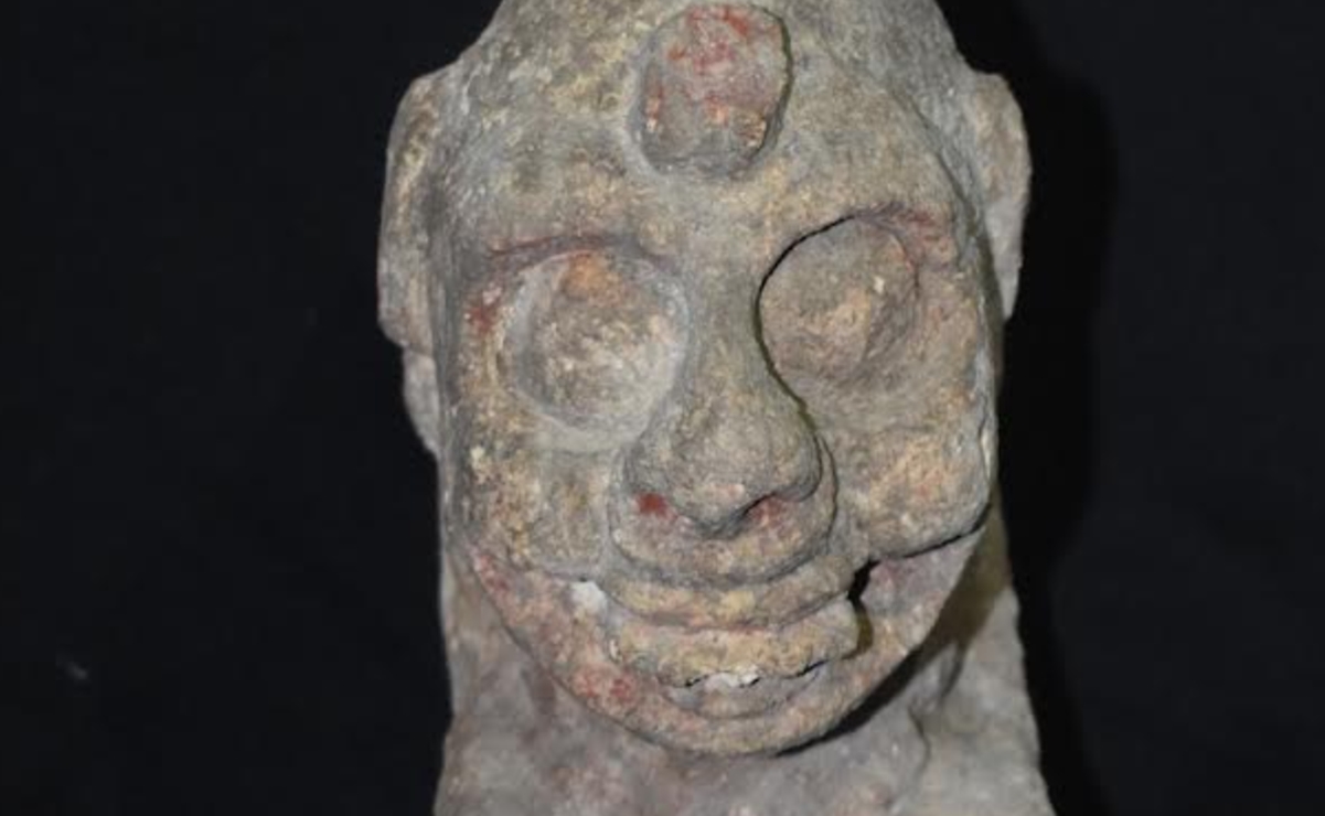 El INAH descubre una escultura prehispánica del dios de la muerte