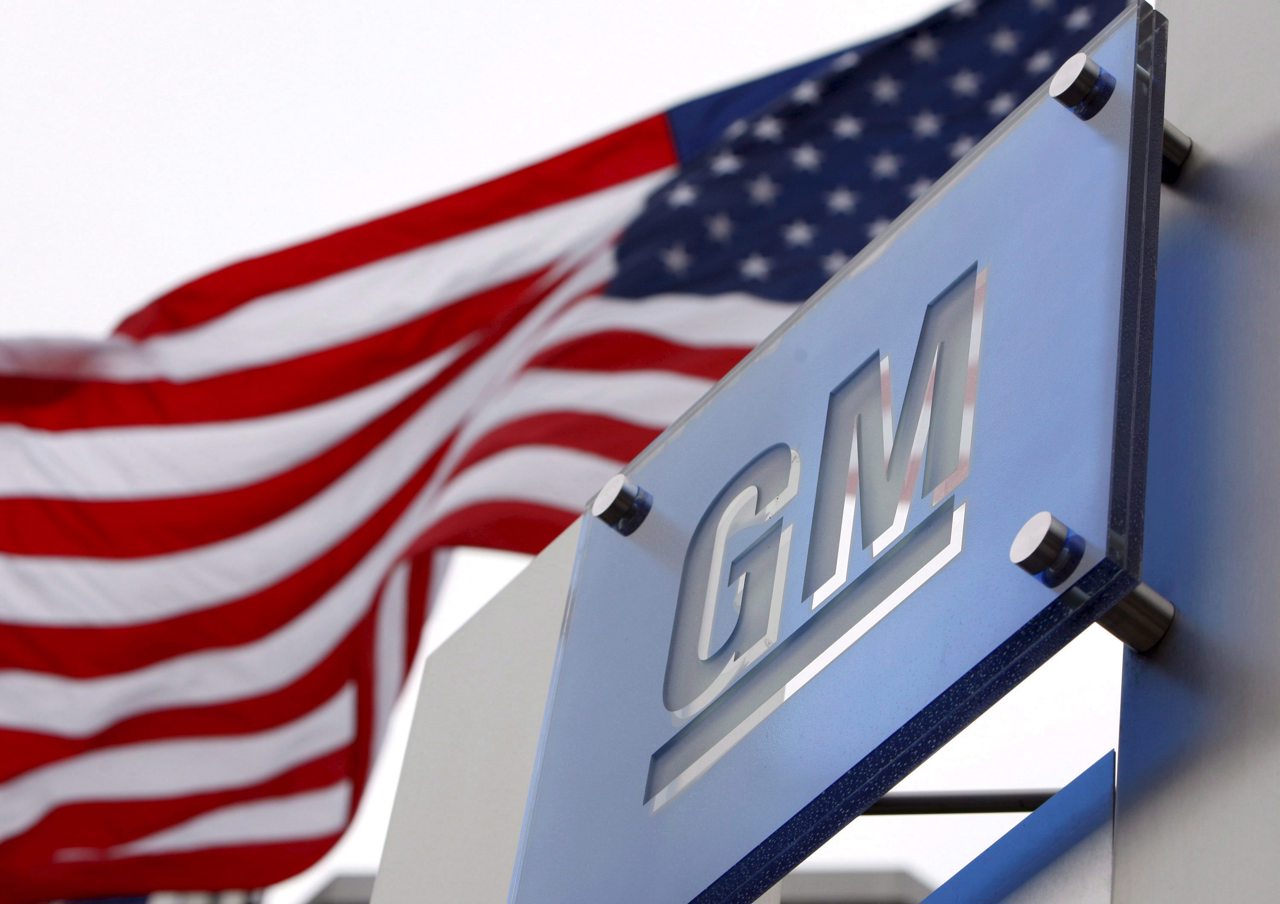GM invertirá en EU para mantener producción de pickup con motor de gasolina