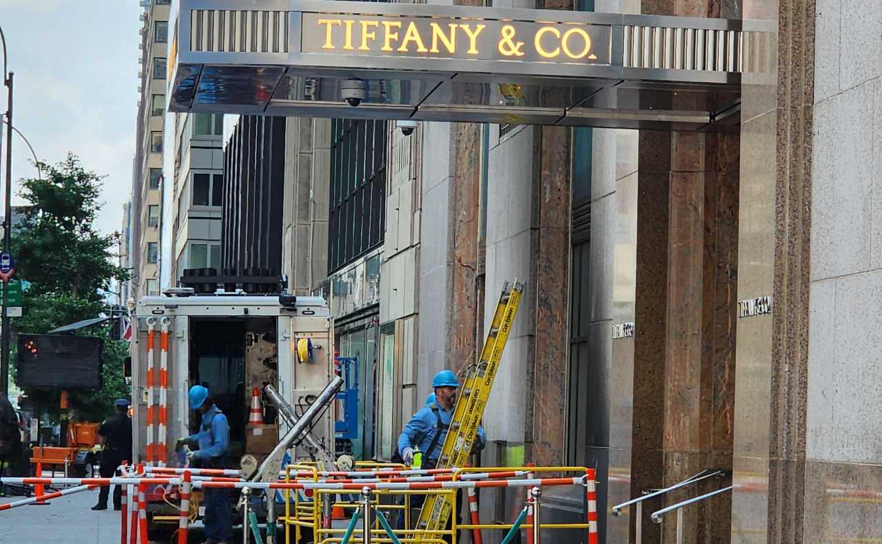 Un incendio se registra en la tienda Tiffany’s de la Quinta Avenida en NY