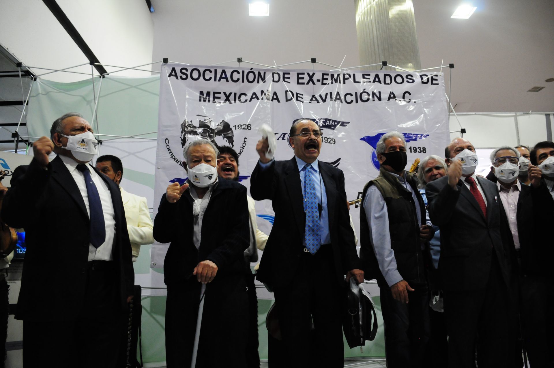 Jubilados de Mexicana de Aviación responden a AMLO: buscamos justicia