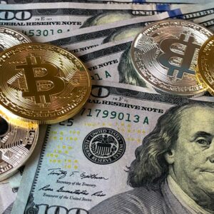 ¡El bitcoin no prende! Las remesas con criptomonedas caen 19% en El Salvador