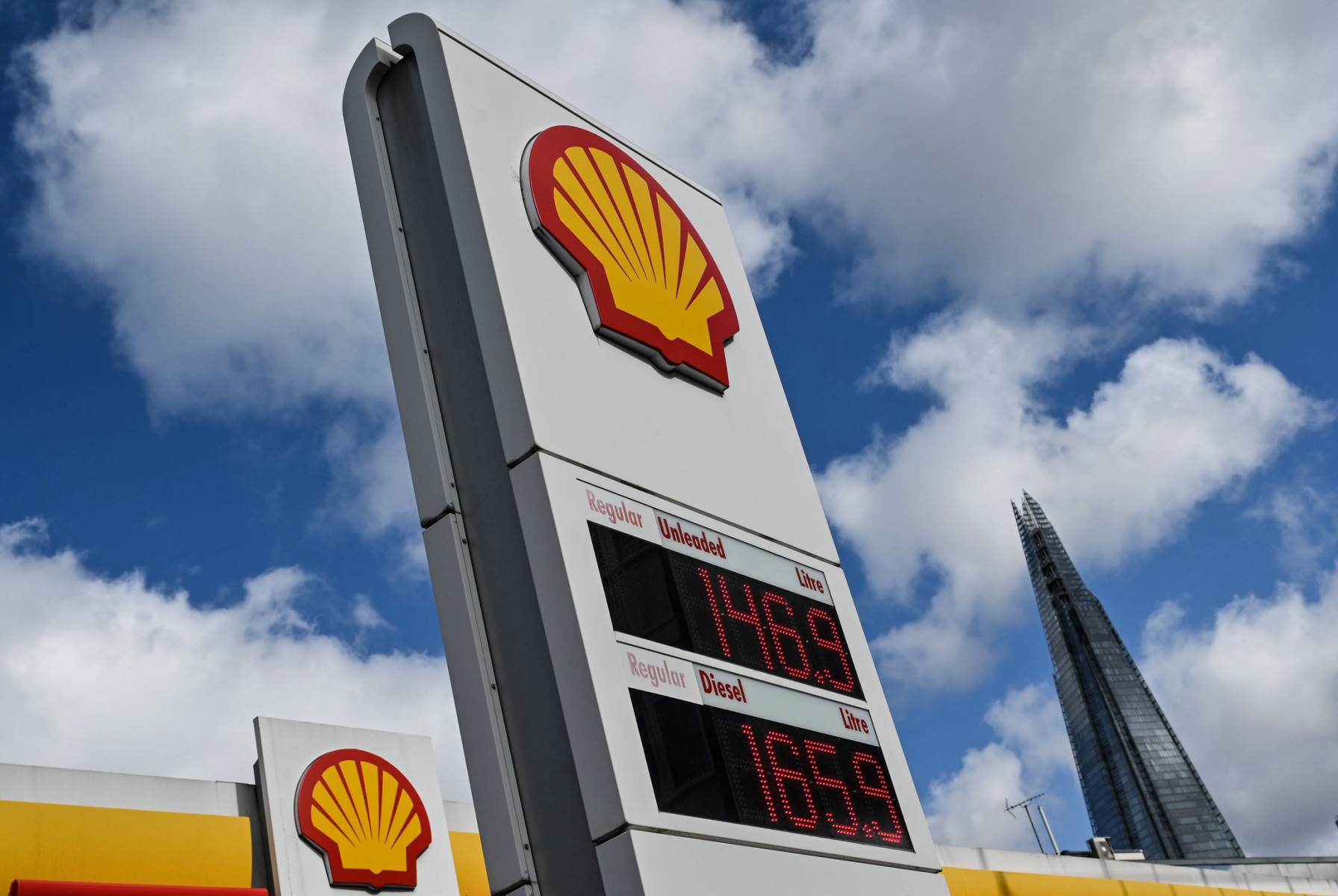 Shell anuncia que no reducirá su producción de petróleo para 2030
