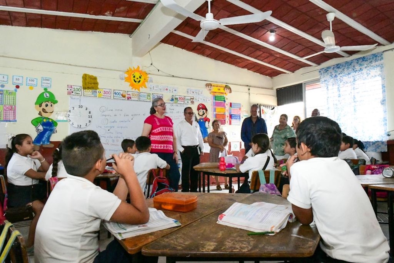 El gobernador de Sinaloa autoriza cierre de ciclo escolar por la ola de calor