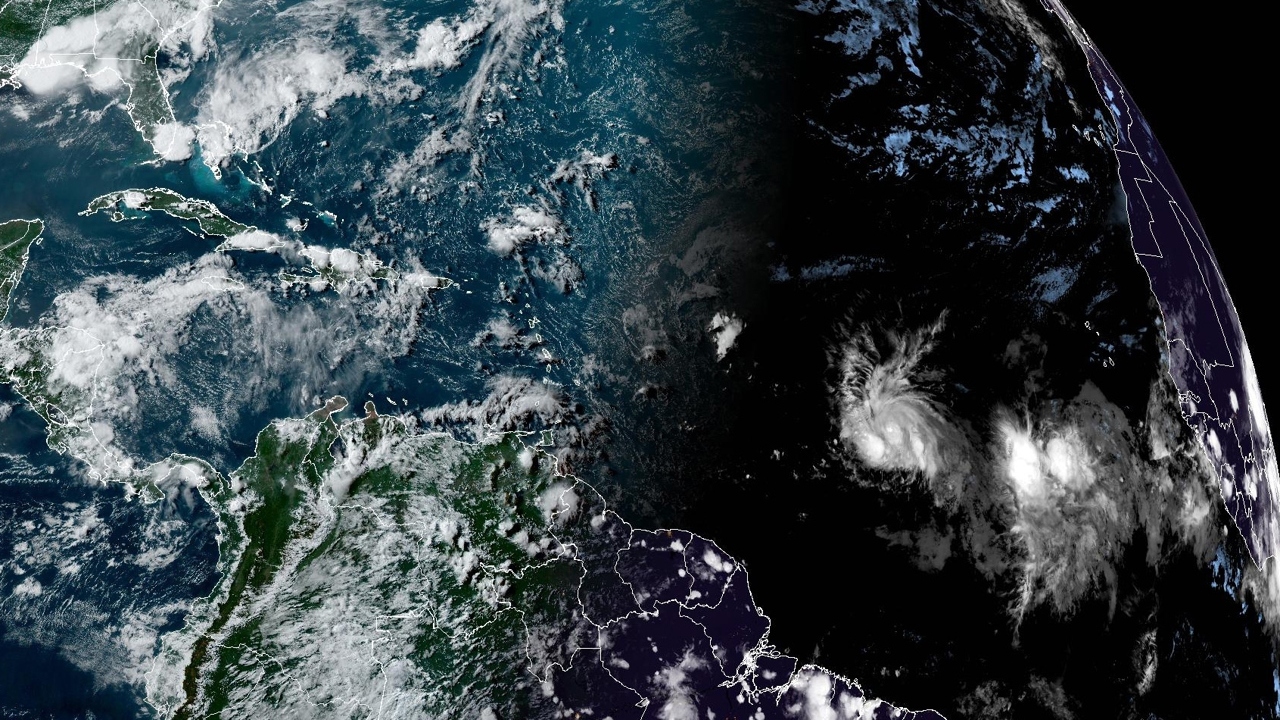 Tormenta tropical 'Bret' trayectoria avanza al Caribe