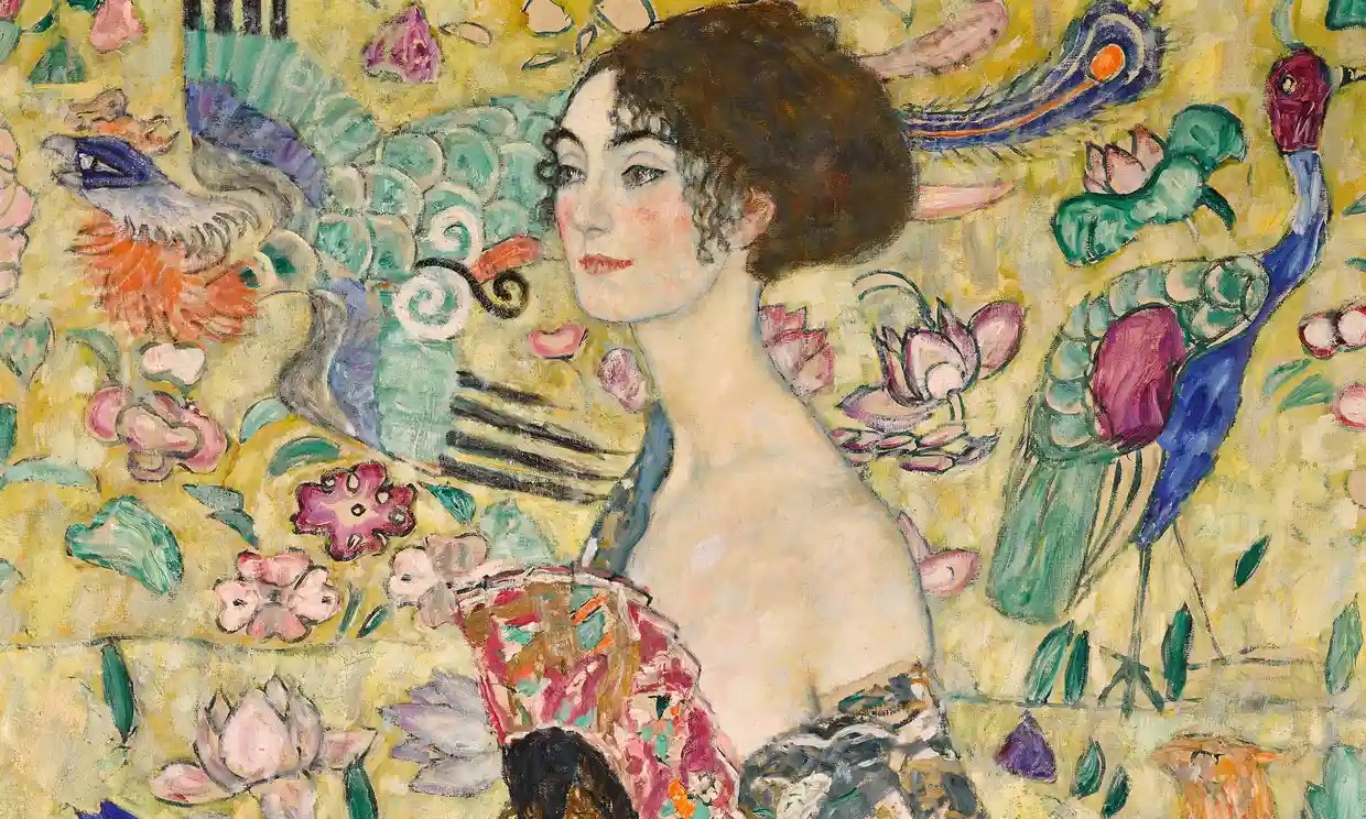 <em>Dama con Abanico</em>, de Klimt, bate récords en Europa al subastarse por más de 94 mdd
