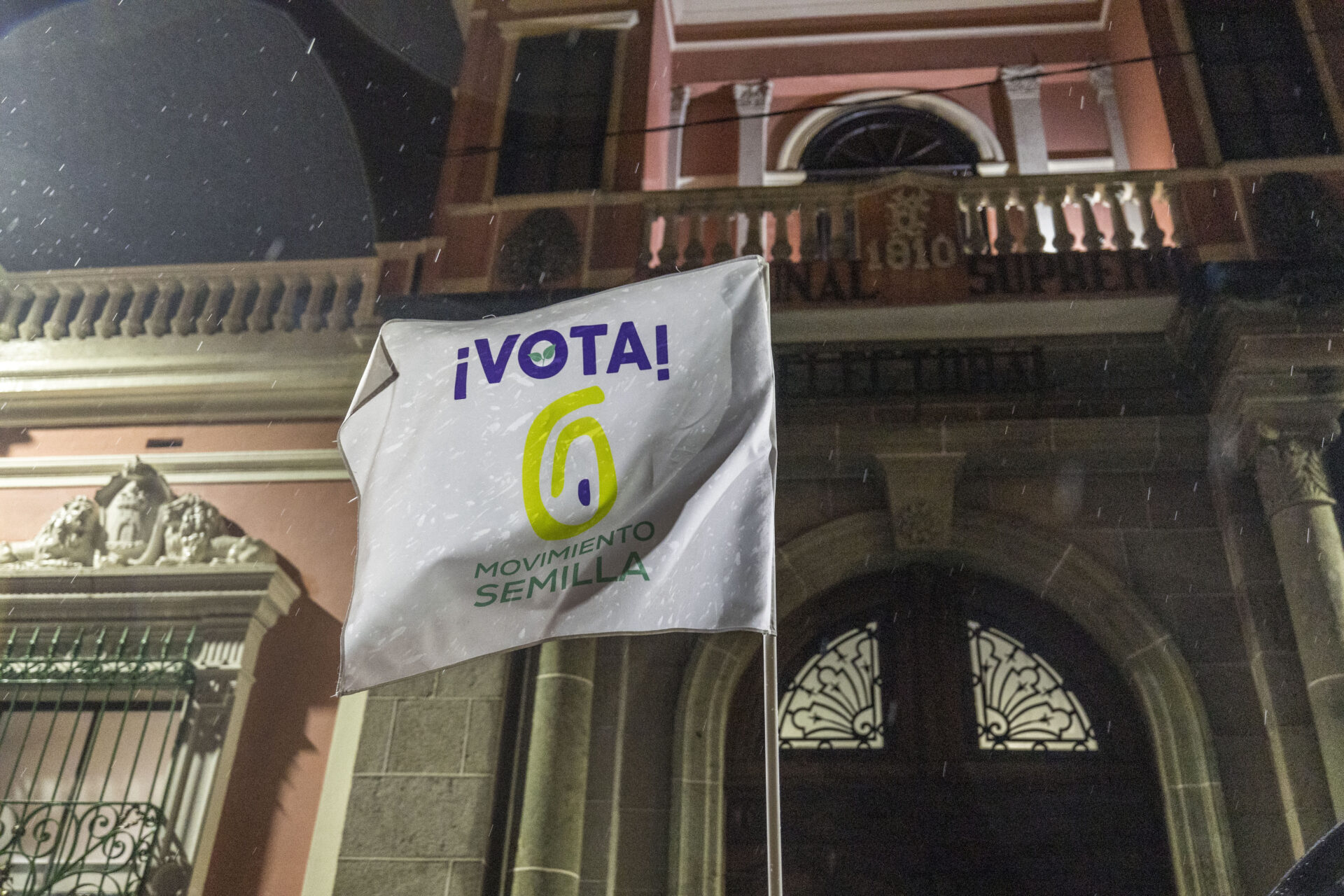 Guatemala en jaque: suspenden al partido Semilla y catean al Tribunal Electoral