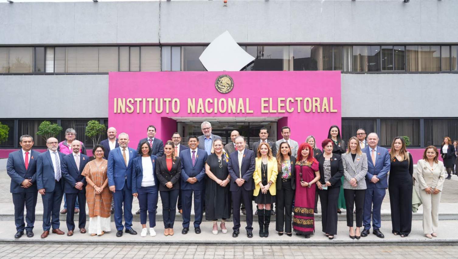 Consejeros del INE y gobernadores se reúnen para tratar retos de las elecciones de 2024