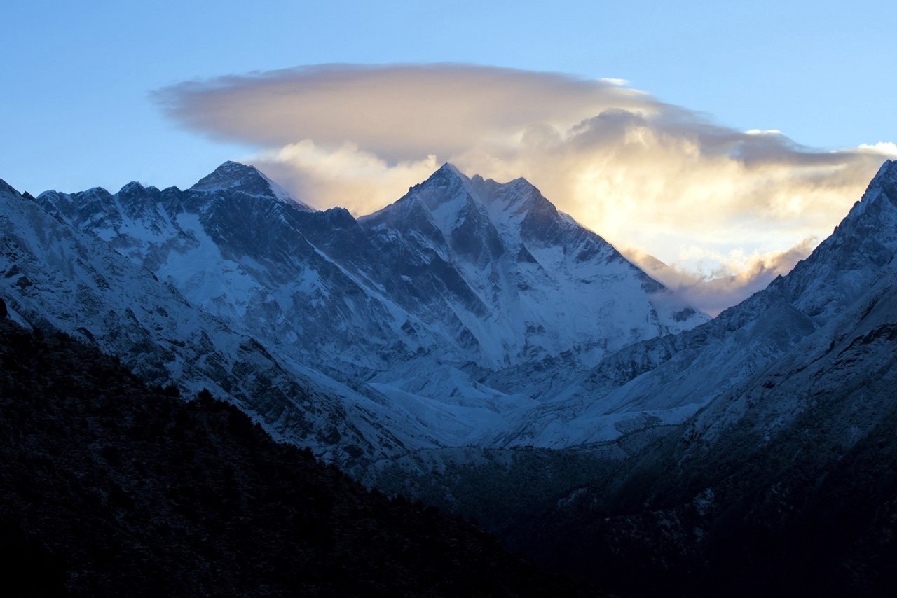Cinco turistas mexicanos mueren en accidente de helicóptero cerca del Everest