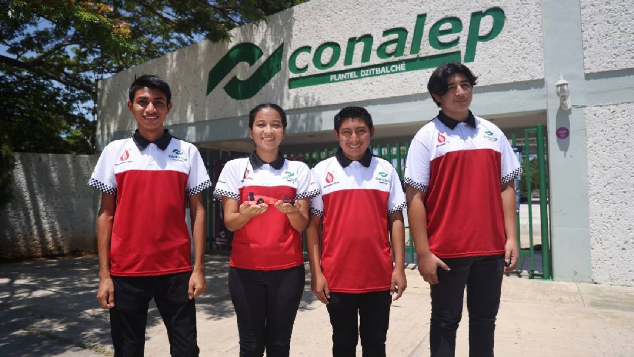 Alumnos del Conalep van a Singapur con prototipo de Fórmula 1 