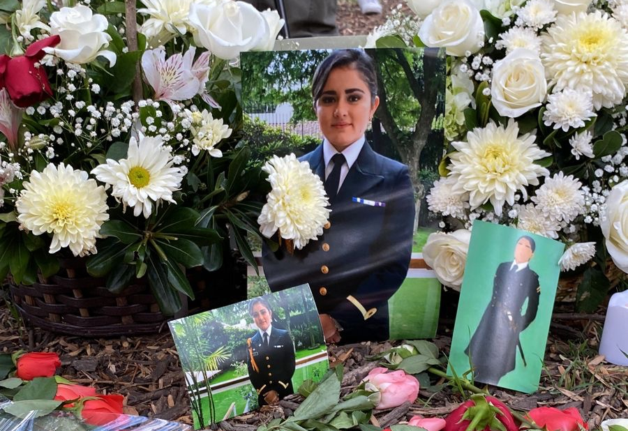 Gloria Cházaro: La-Lista sobre la muerte de la teniente mexicana