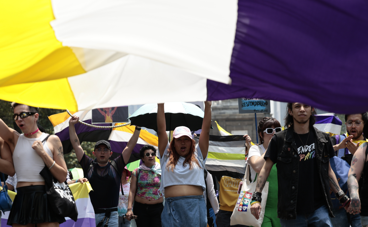 ‘Ni hombre, ni mujer, NB’: Marcha No Binarie exige reconocimiento pleno de derechos
