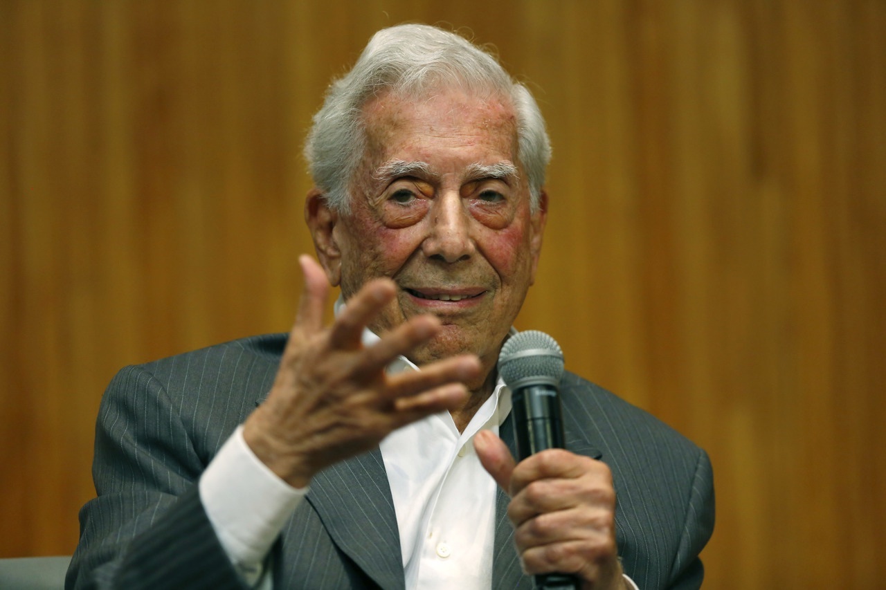 Mario Vargas Llosa es hospitalizado por Covid-19; es su segundo contagio