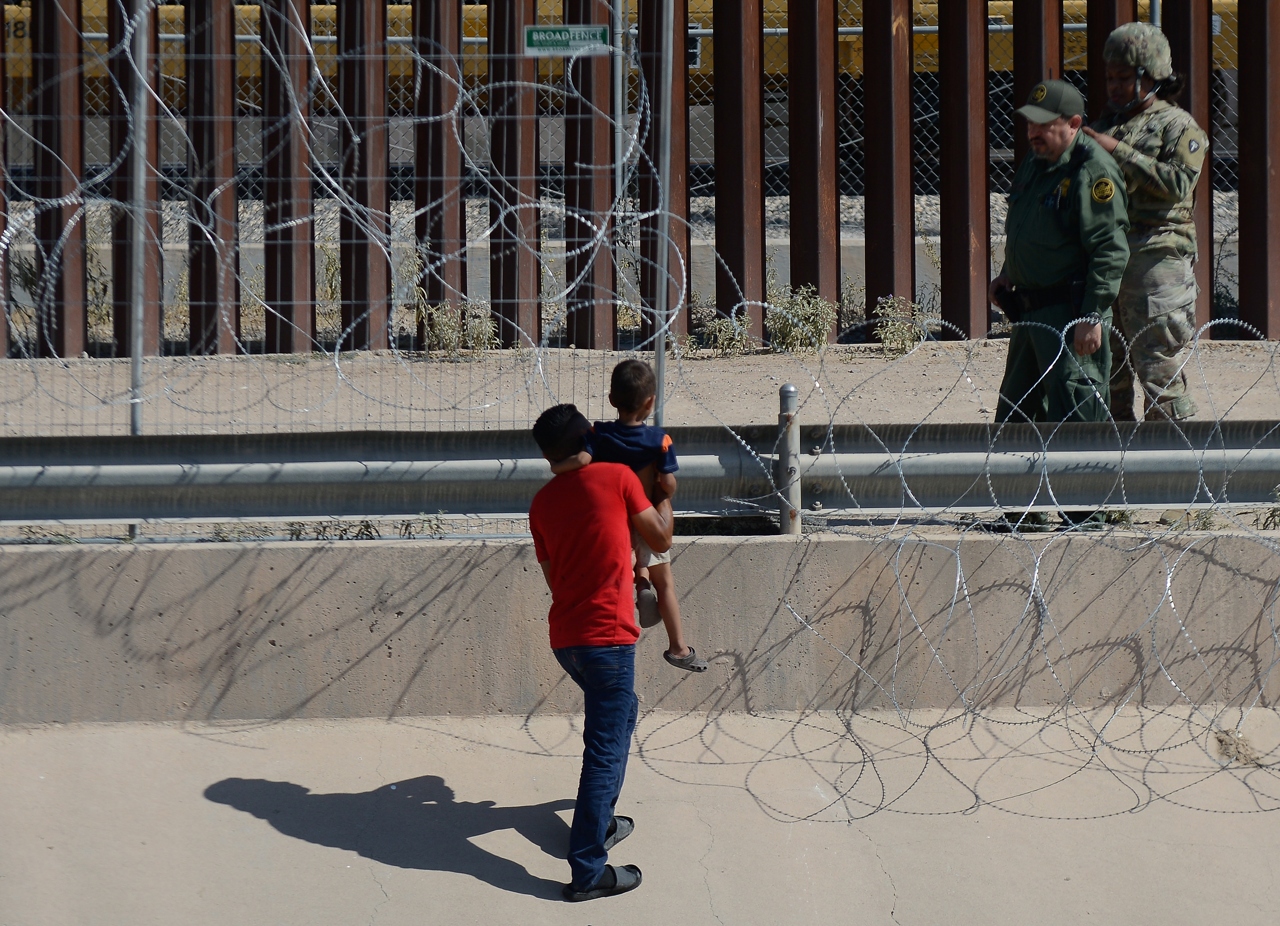 Dos migrantes mexicanos murieron tras intentar cruzar la frontera con EU