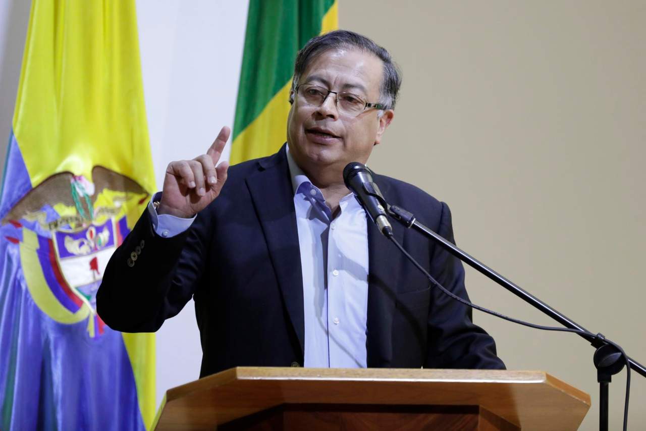 ‘Mi papá no sabía del dinero ilícito’, afirma el hijo del presidente de Colombia