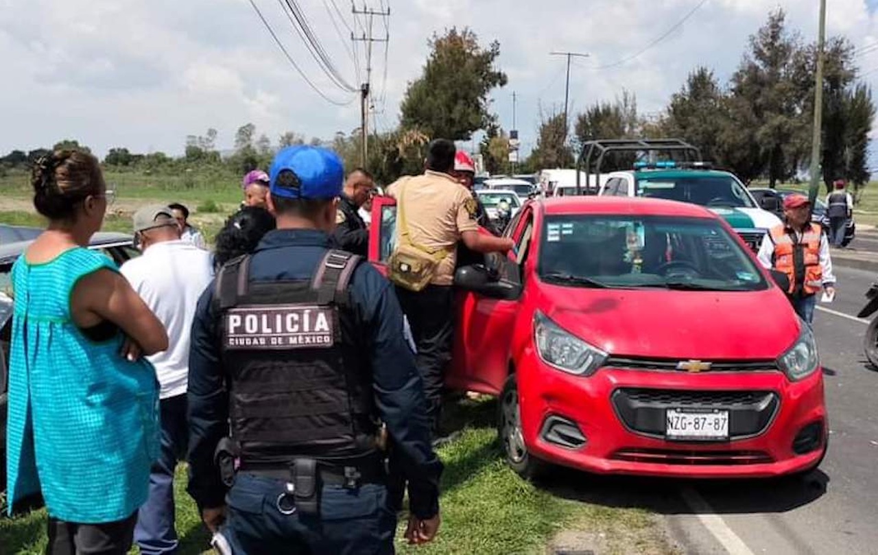 Accidente en Eje 10 Sur: 5 heridos por choque en Tláhuac, CDMX