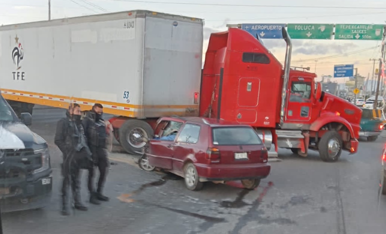 Accidente En La Toluca Naucalpan Muere Persona En Choque