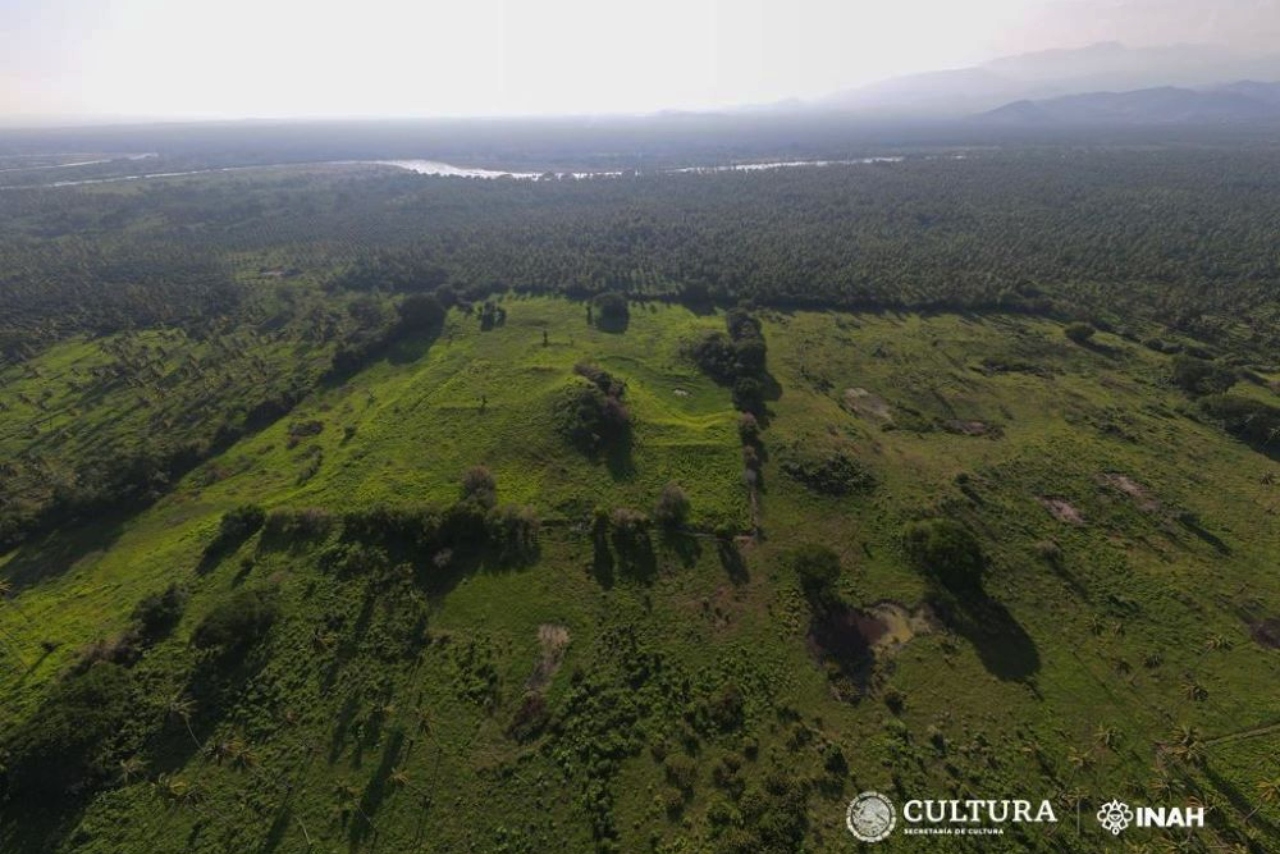 INAH descubre asentamiento prehispánico en la Costa Grande de Guerrero