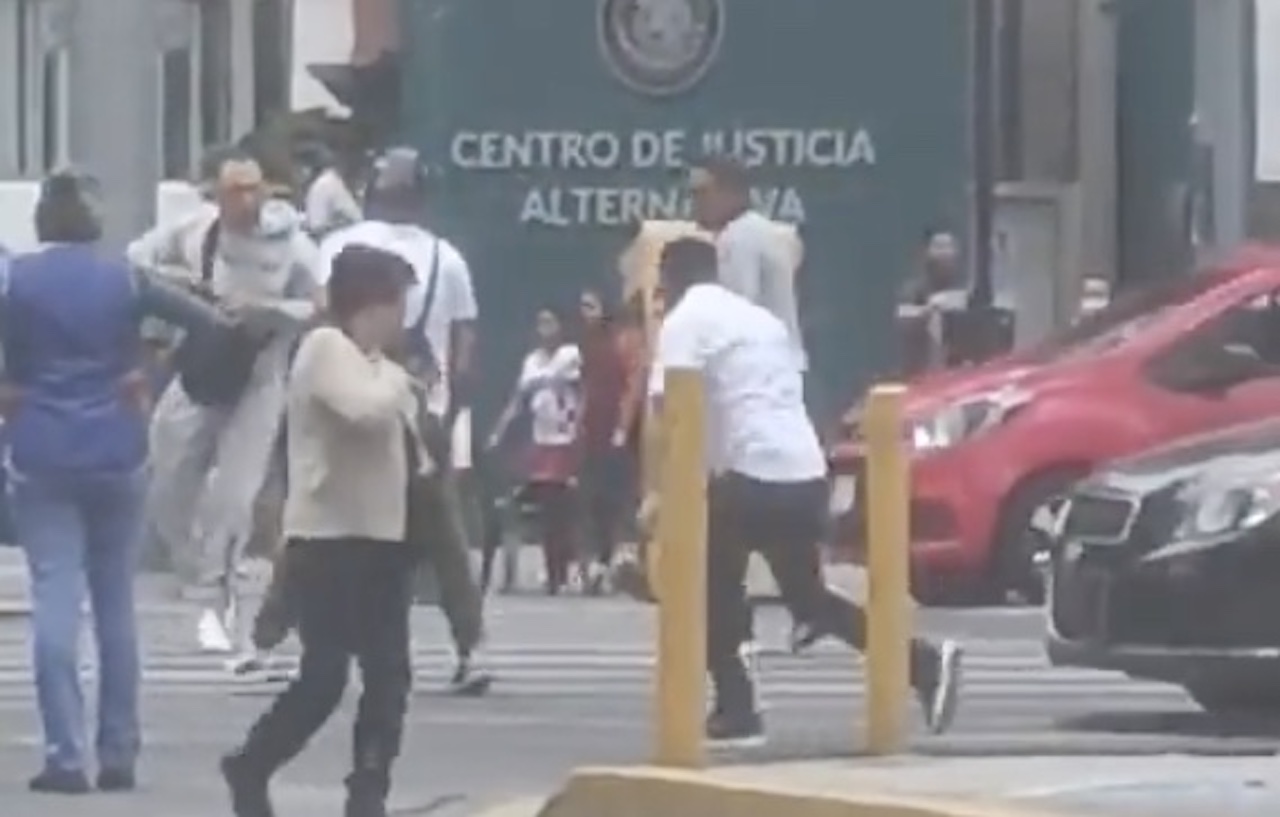 Hombre dispara en medio de avenida en la colonia Doctores, CDMX