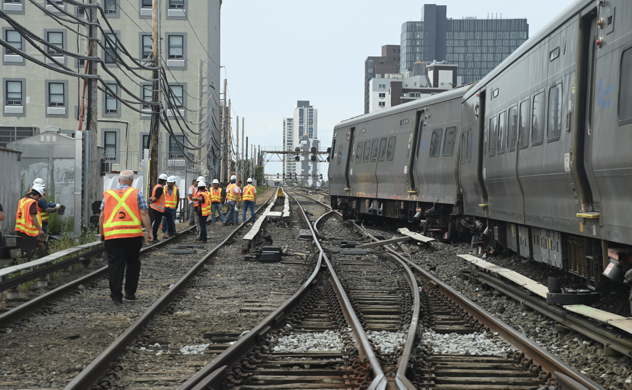 Al menos 10 heridos deja el descarrilamiento de vagones de tren en Nueva York