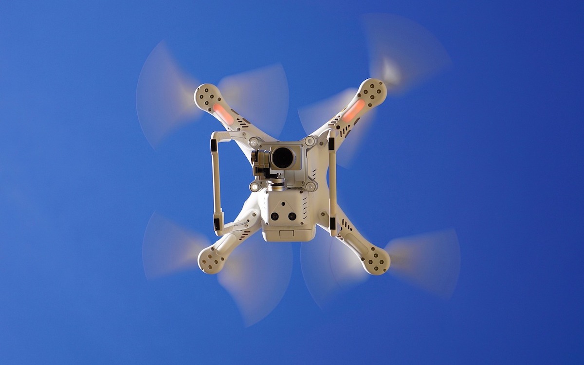 AMLO propone regular uso de drones
