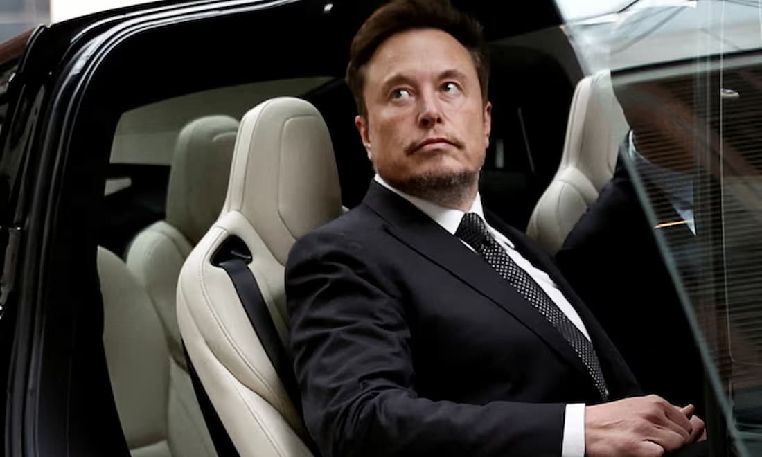 El biógrafo de Elon Musk admite que era errónea la sospecha de que el jefe de SpaceX bloqueó el ataque con drones de Ucrania
