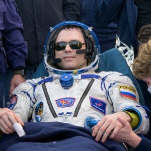 El astronauta Frank Rubio regresa a la tierra y rompe récord tras pasar 371 días en el espacio