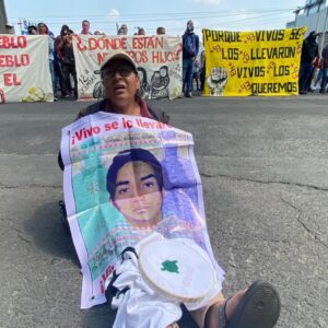 Caso Ayotzinapa: el gobierno tiene un informe más cercano a la verdad histórica, acusan las familias
