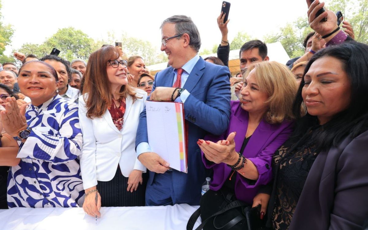 Ebrard formaliza su asociación civil ‘El camino de México’
