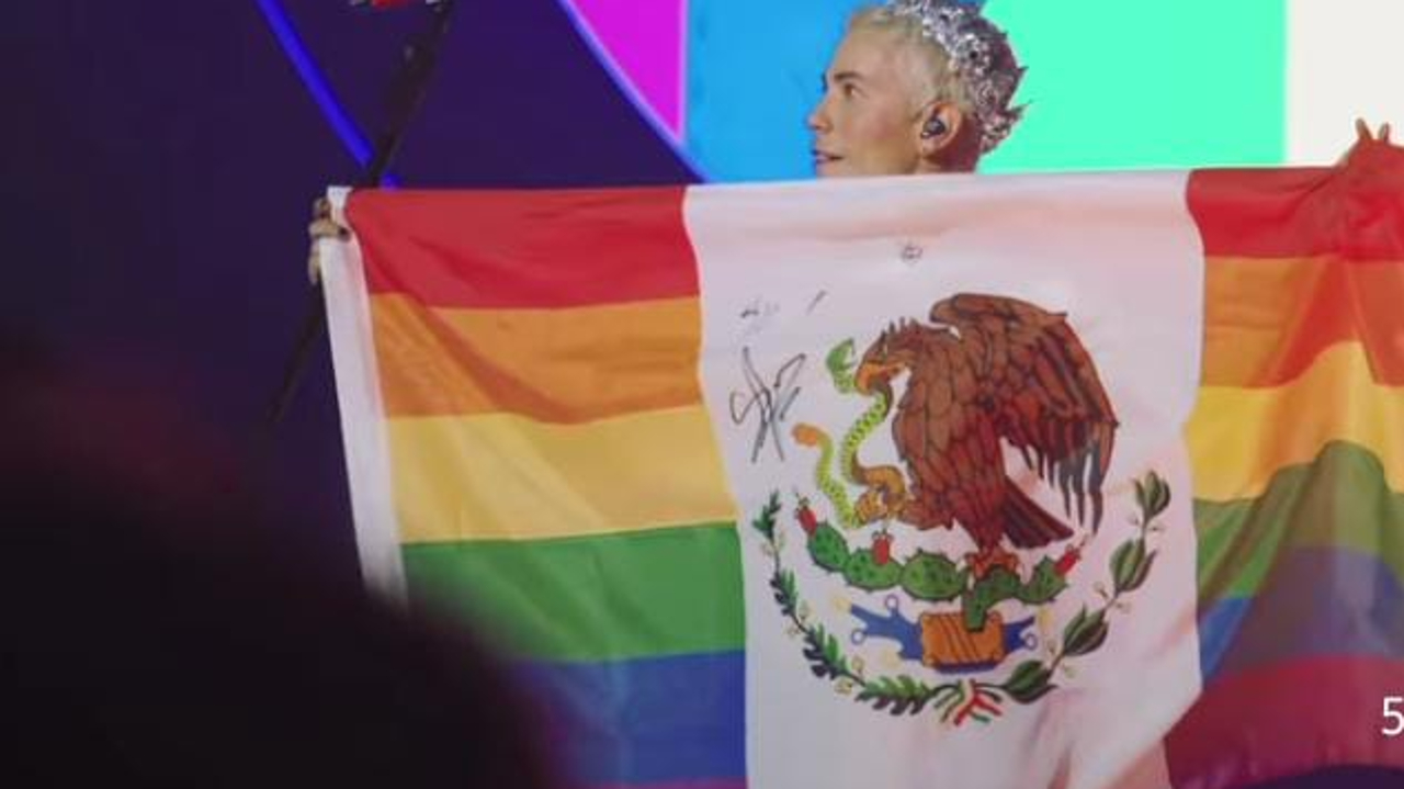 La Secretaría de Gobernación condena la alteración de la bandera de México en concierto de RBD