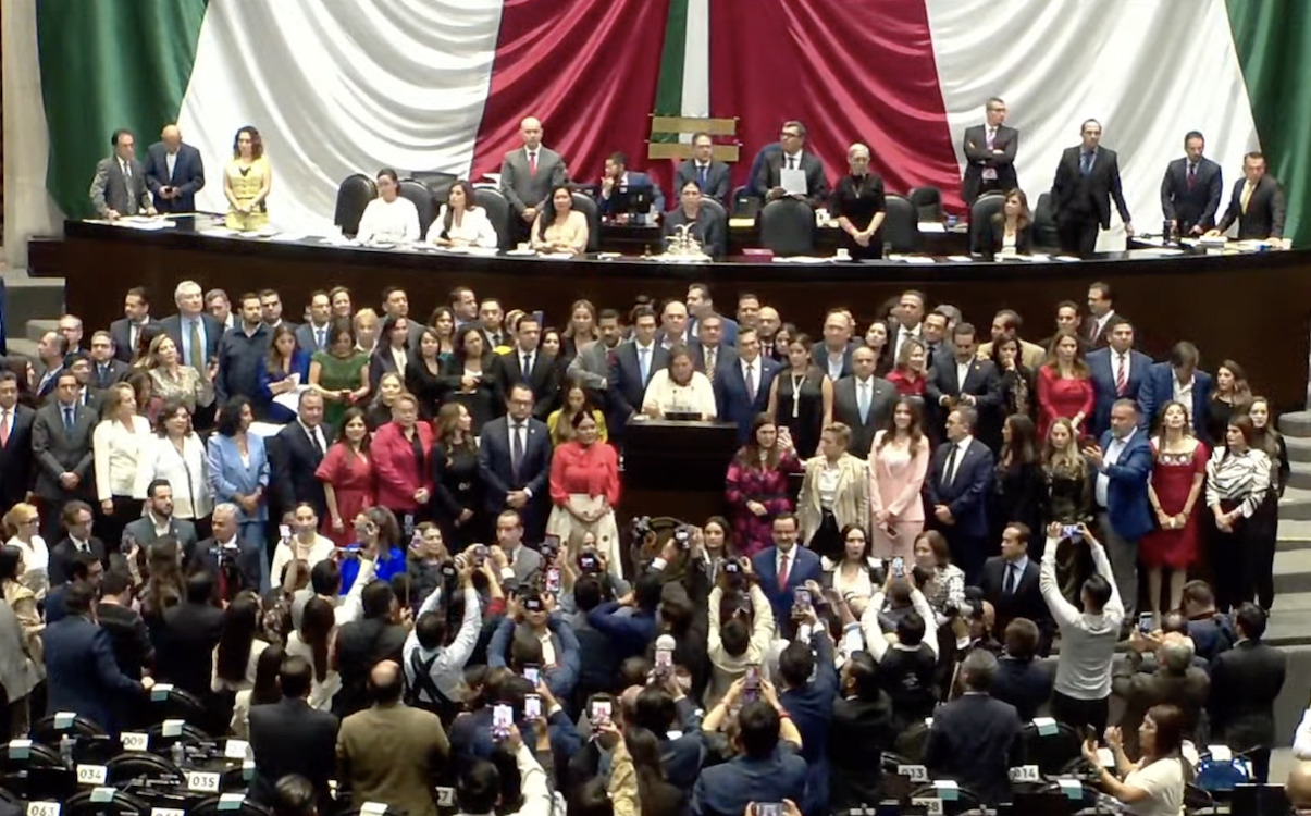 Morena abandona sesión del Congreso ante discurso de Xóchitl Gálvez
