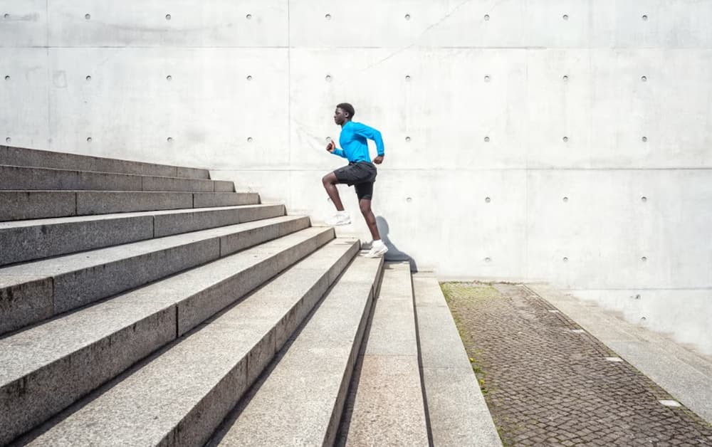 Cómo usar las escaleras puede mejorar tu forma física en cuestión de segundos