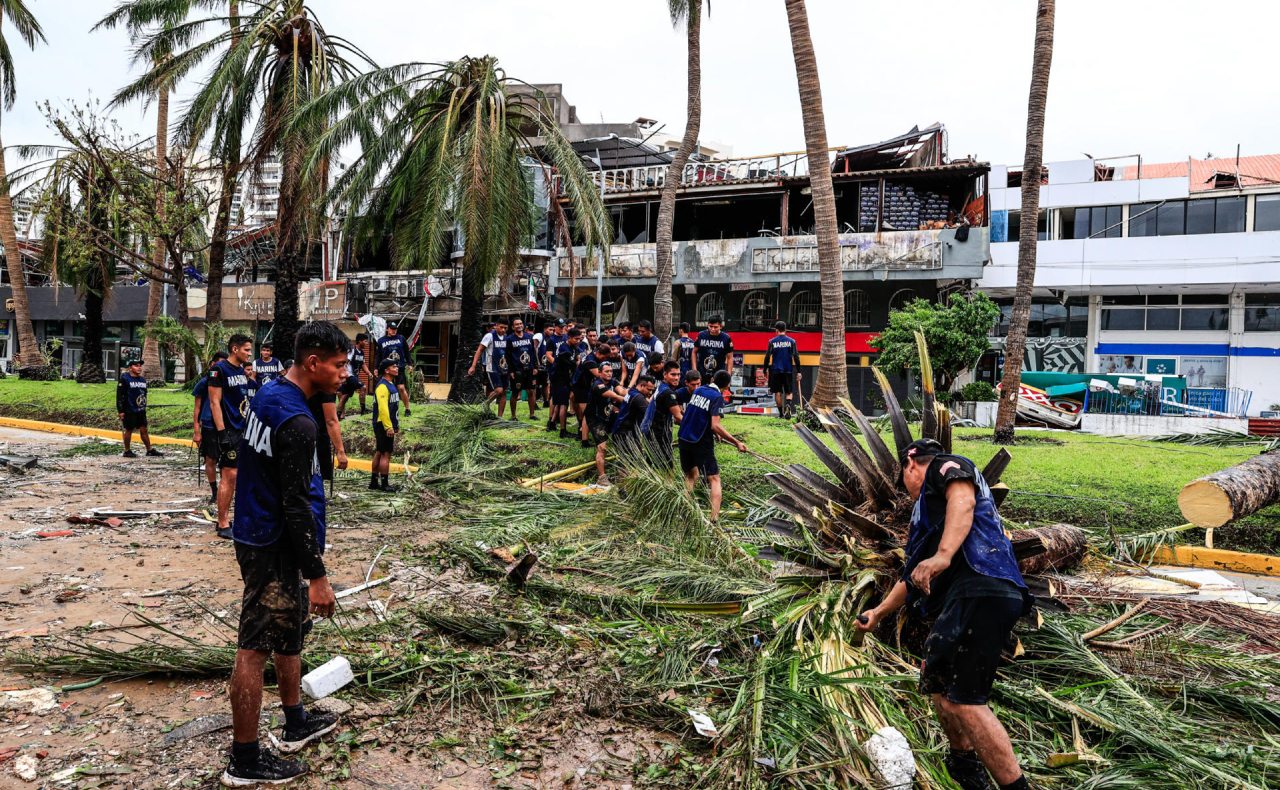 Suman 48 muertos y 48 desaparecidos por huracán ‘Otis’ en Guerrero