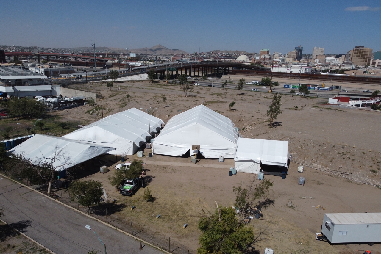 Albergue es abierto junto al centro del INM donde murieron 40 migrantes en Cd. Juárez