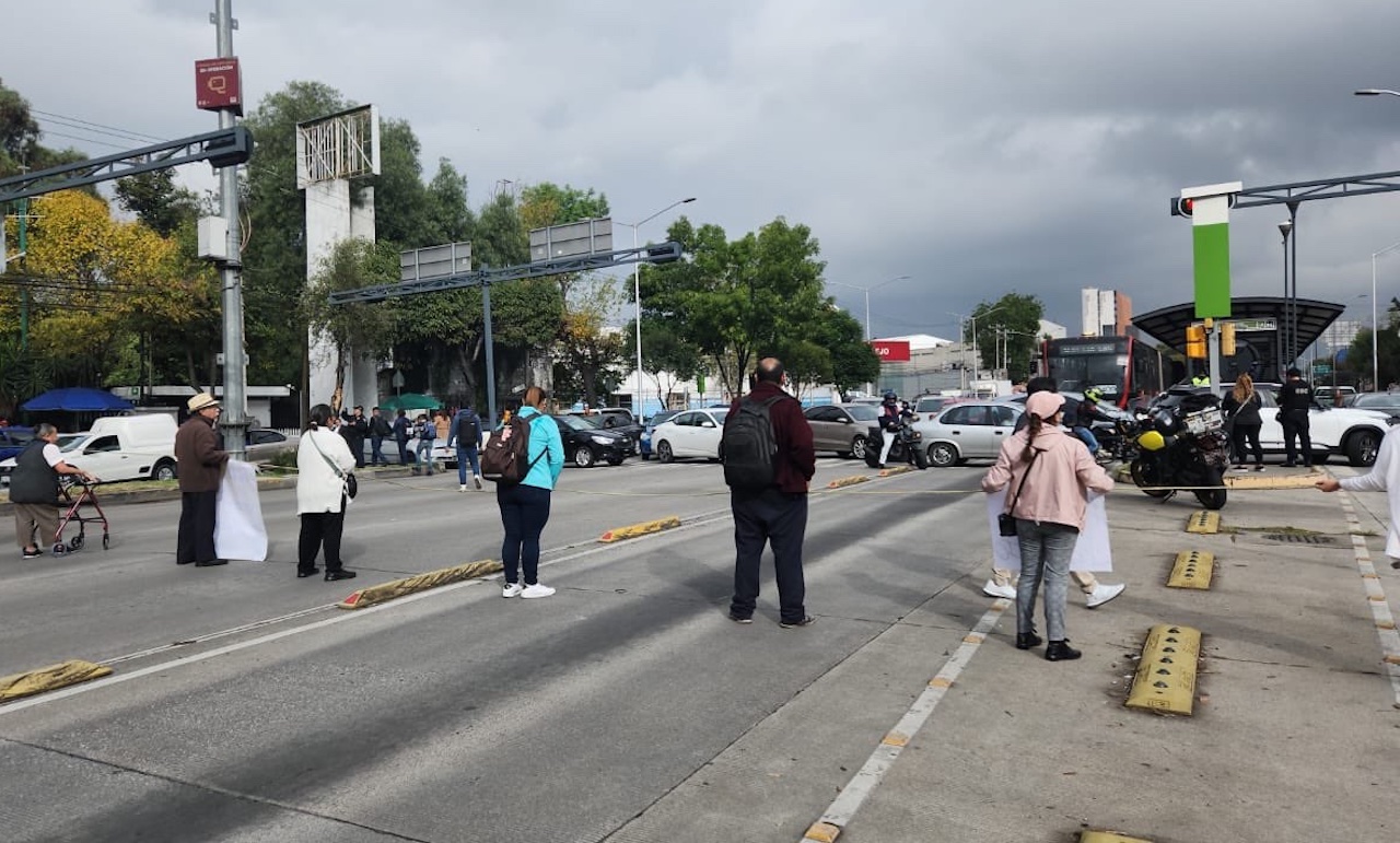 Bloqueo Calzada Vallejo-Avenida 100 metros: protestan contra crematorio