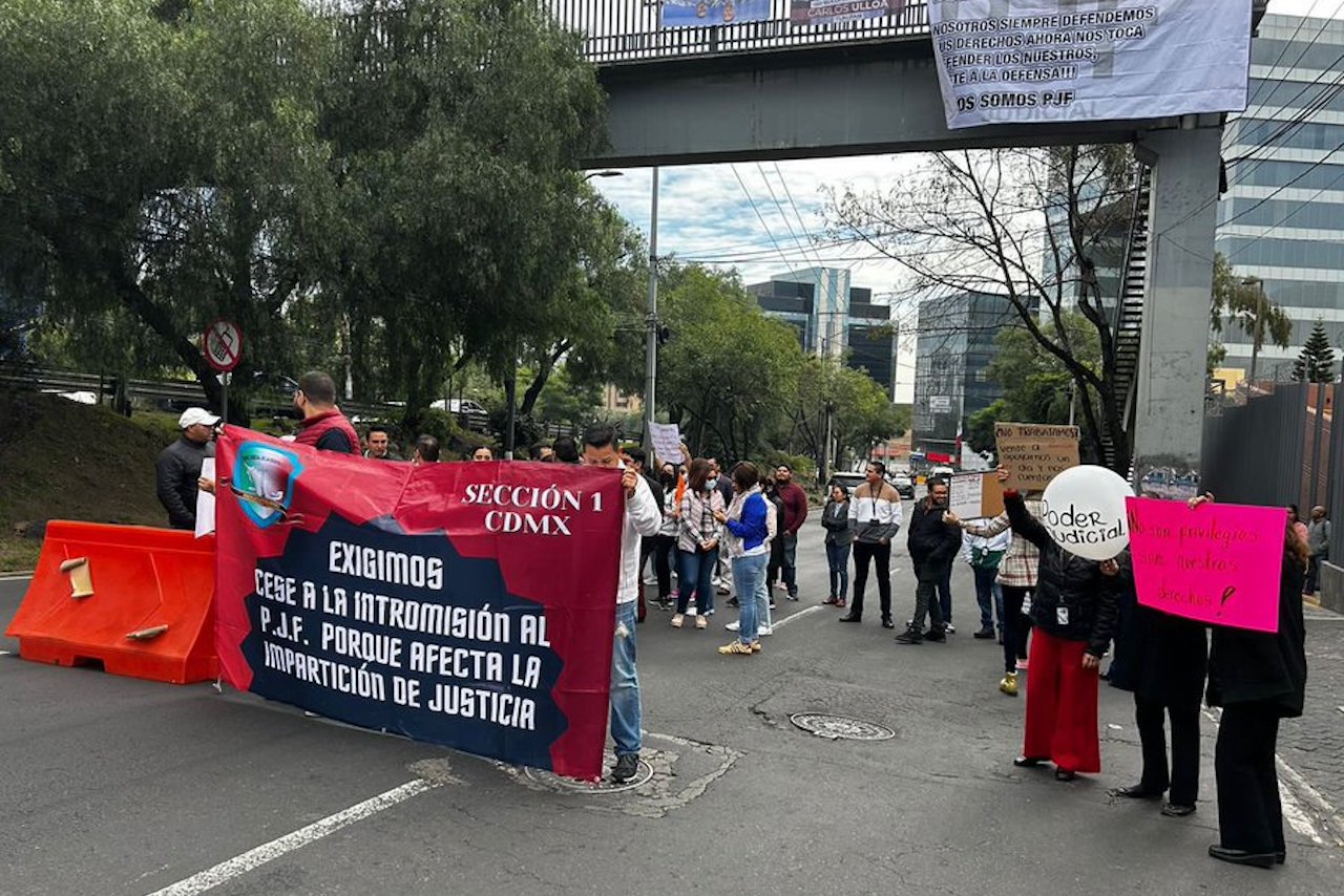 Bloqueo en carretera Picacho-Ajusco: trabajadores del Poder Judicial protestan