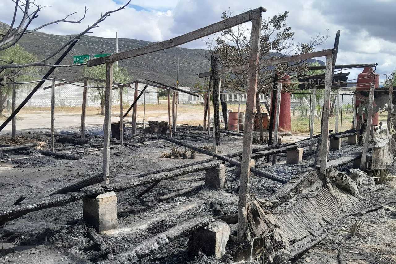 Incendio deja graves daños en instalaciones del Zoológico Jaguar Xoo, en Oaxaca